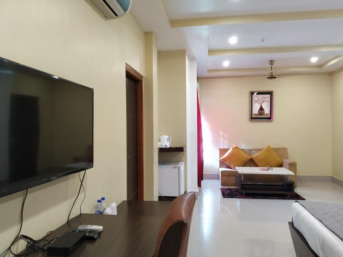 Hotel Sc Continental Itānagar エクステリア 写真